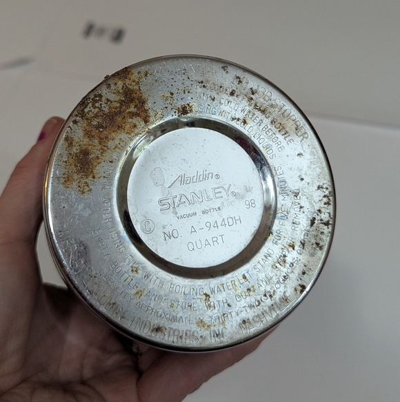 Stanley Aladdin Thermos, Green, 1 Quart - Picture 8 of 16